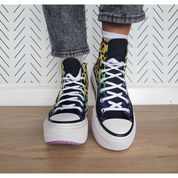 ❤️Converse Chuck Taylor Lift Platform Pride Sz 8 Women's Shoes Leopard A15782C❤️